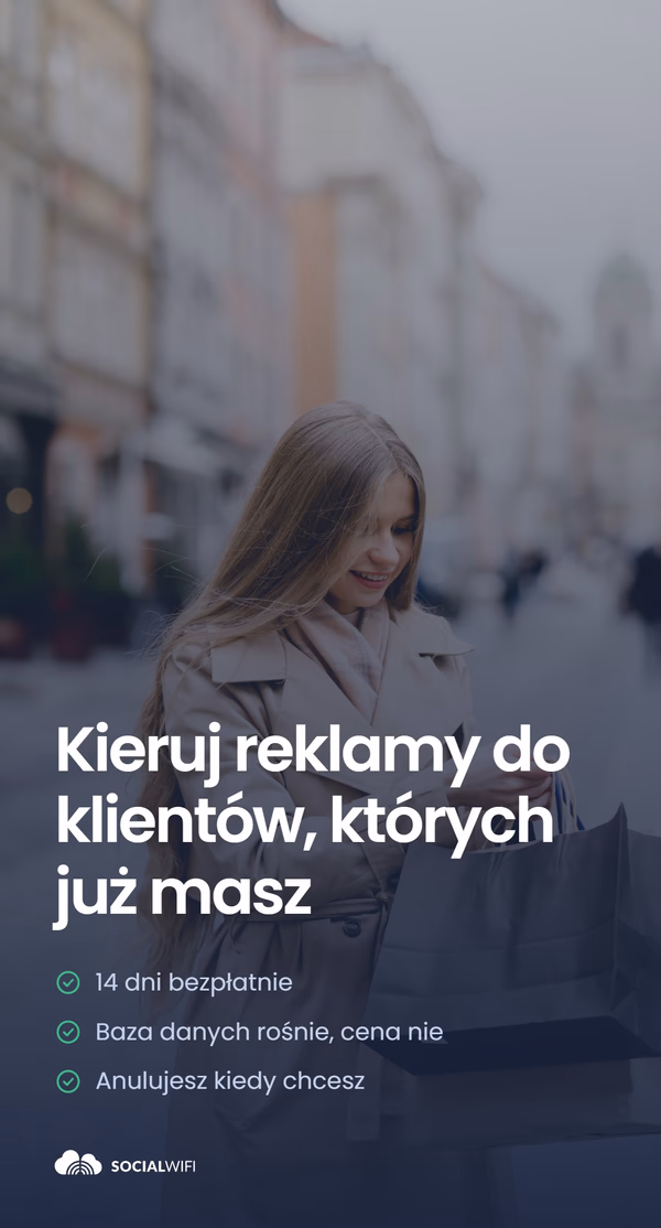 Kobieta niosąca torby na zakupy ulicą miasta, pod nagłówkiem 'Kieruj reklamy do klientów, których już masz' i listą '14 dni bezpłatnie', 'Baza danych rośnie, cena nie', 'Anulujesz kiedy chcesz'